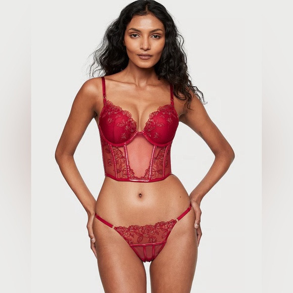 Victoria’s Secret VERY SEXY
Midnight Affair Embroidery Push-Up Corset To… - Picture 3 of 8